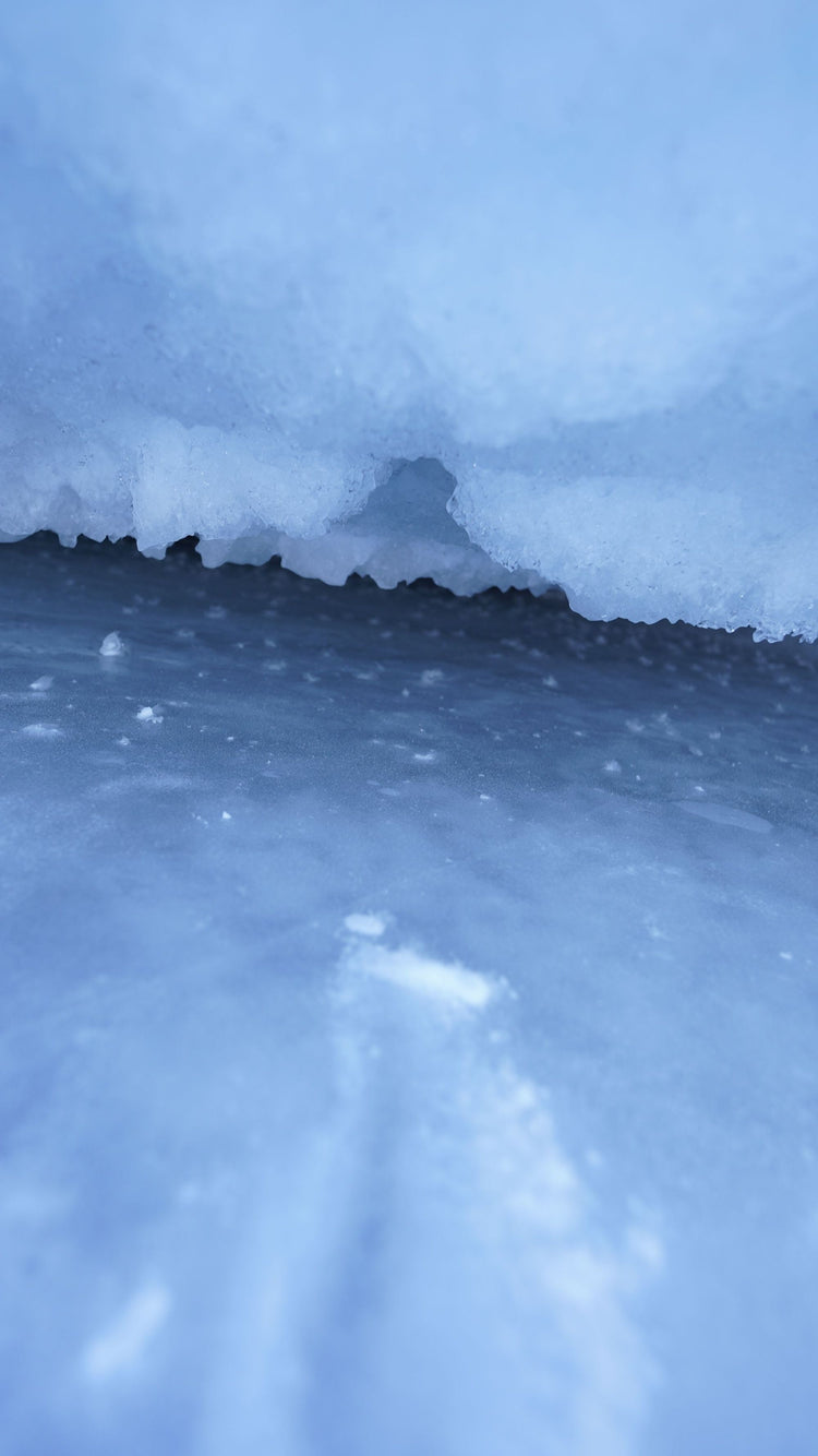 Snow Mountain, suggesting that amethyst comes from the Snow Mountain